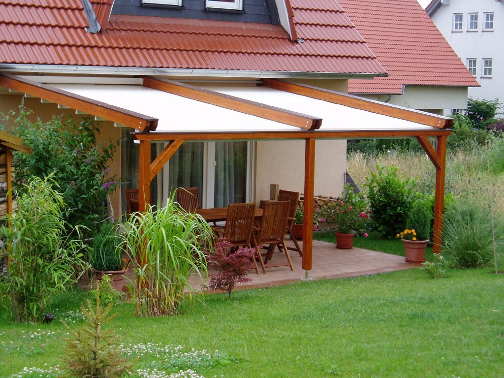 Pergola - Das Terrassenfaltdach Schutz vor Sonne und Regen